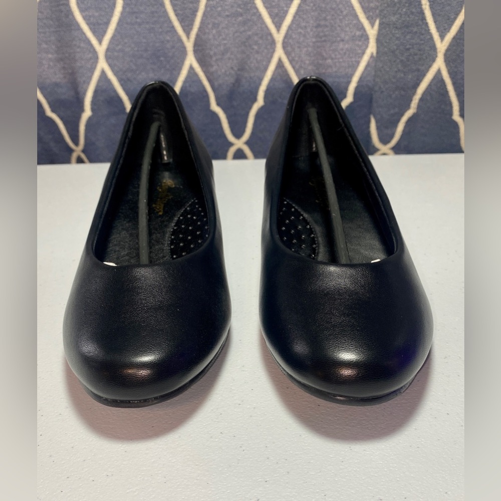 Women’s dress shoes